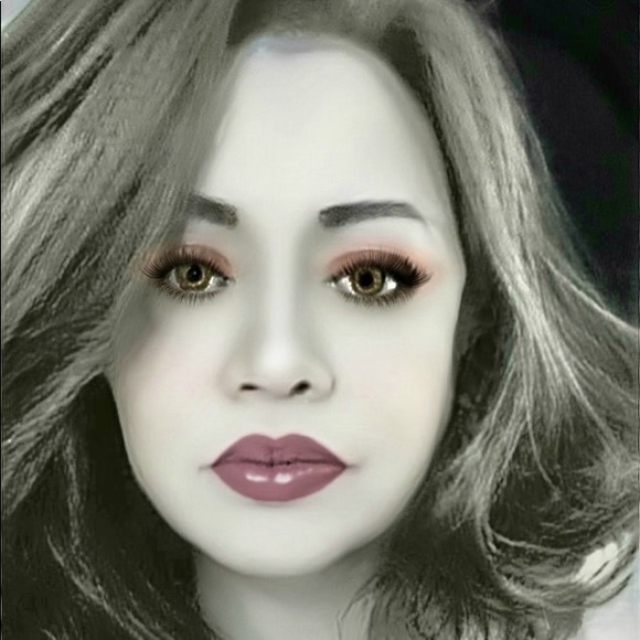 Meet your Posher, Catherine - Picture 1 of 1